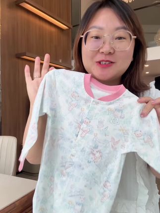如母胎般柔润丝滑的#胎脂皮 连体衣,趁活动一定要给宝宝安排上!四重胎脂成分呵护宝宝脆弱肌肤,穿上太享受了!#连体衣 #新生儿
