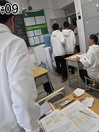 欢迎收看我的高中生活一日vlog#vlog日常 #高中生 #双休 #士兵突击 #抽象