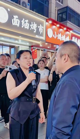 小明是夏天生的,为什么冬天过生日?答案:夏天是小明妈妈的名字 #上热门话题 #夫妻搞笑日常 #AI原创短片 #街头采访实录 #创作者扶持计划@抖加上热门
