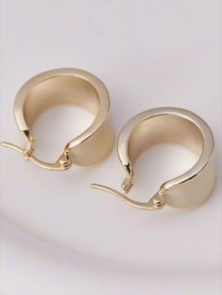 #时尚饰品 #美出高级感 #耳饰搭配 #女神范 #精致搭配