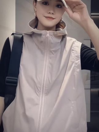 休闲连帽马甲#时尚休闲女装 #多色可选时尚百搭 #休闲穿搭