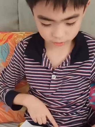 三年级的安吉非常喜欢历史,他自己画了一个历史演变的册子,今天来给我讲了讲,还挺有意思呢。如果有说错的地方,欢迎来指正#历史 #版图 #版图变化 #地理 #中国历史