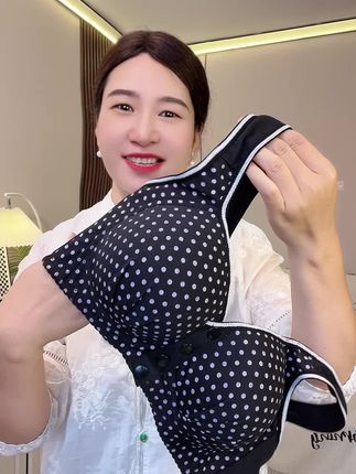 #专业无钢圈聚拢调整型文胸 #文胸 #贴身衣物 #舒适文胸 #春秋新款