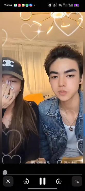 盈公主纳迪尔同框直播,笑料百出!听听这对活宝在讲啥,笑到打滚😂🤣 #那些年追过的剧 #用抖音记录人生