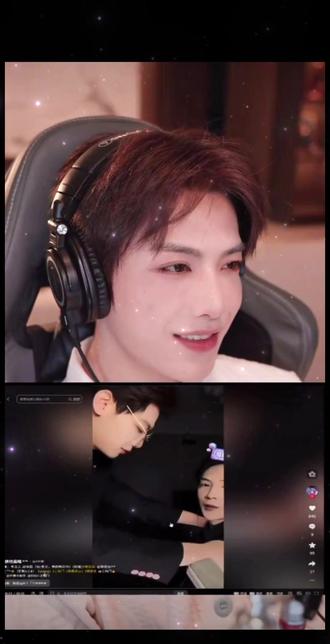 一点都没深沉,笑的啥样了#杨思远 #youngv #直播录屏分享 #直播素材 #DJACE @杨思远⁹⁷⁹ @杨思远帅帅气气⁹⁷⁹ @杨思远远⁹⁷⁹ @ACE ⁴¹⁸☀️(新歌A.C.E)