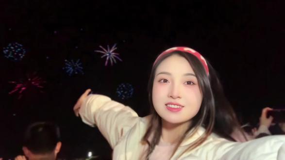 攀枝花的天星湖公园也太好玩儿了吧!#攀枝花天星湖公园
#天星湖创意公园CFP
#攀枝花新地标
#音乐喷泉#攀枝花周末