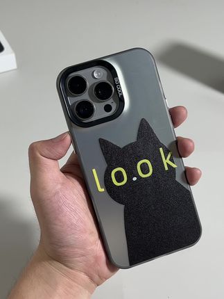 Look 小猫#iphone手机壳个性 #苹果手机壳 #3c好物推荐
