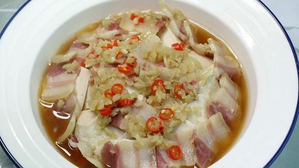 一道下饭菜也能很简单,随手就能做,咸肉蒸白干好吃又下饭 #在家做美食 #简单美食 #美食教程 #家常菜 #咸肉