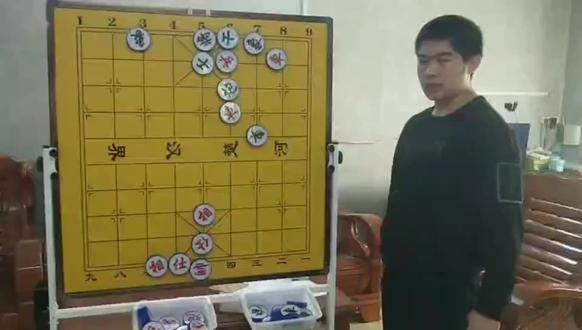 QQ游戏象棋第34关破解方法 #象棋 #象棋高手 #象棋残局 #业余爱好 #象棋绝杀 #象棋直播 #象棋破局 #街头象棋