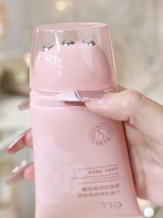 好脖子才是制胜年龄的关键!颈部粗糙暗沉干纹细纹就用它,坚持使用结果自然呈现在眼前!#淡化颈纹#美颈霜#eLL颈霜