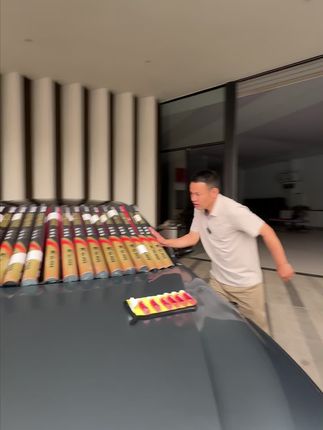 雨刮器刮不干净?试试这款新款雨刮器,刮得很干净!