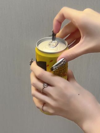 快速出门约会的美甲神器!10S直接焊在手上!免照灯,不伤本甲真的好用!