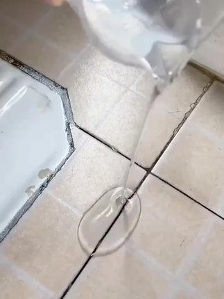 这是一款神奇的防水堵漏王防水胶, 屋顶水泥墙窗户卫生间补漏 防晒抗冻正品