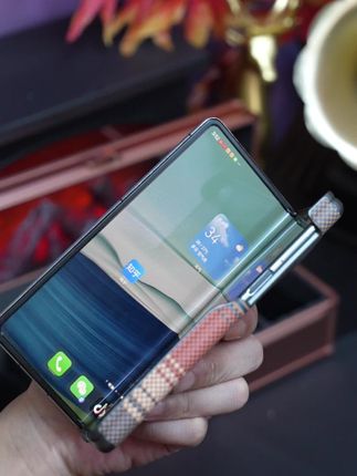 重磅升级。双中轴八角保护,日落配色#华为折叠屏#铰链保护手机壳,