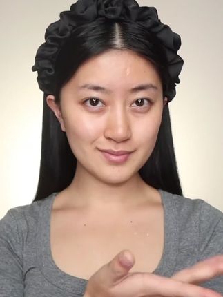 最近火爆的欧莱加不沾杯口红，上唇显白，滋润显白，喝水都不掉色，超显白！#彩妆