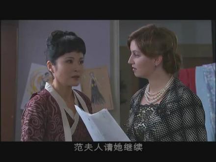 任雨筝上海寻父遇挚爱,家族恩怨引爱恨纠葛 年轻单纯的任雨筝和母亲静月一起从老家福建远赴上海和父亲任耀融团聚。任雨筝在一出话剧上邂逅了她一生最爱的男子希蒙,谁知牵扯出了上一辈的恩怨,使得一对爱人受尽了百般的苦难和折磨,也让任雨筝在上海这个险恶的社会中苦苦挣扎,受尽世人白眼,在任雨筝心里就只有恨,她决心要为父亲报仇。
和任雨筝青梅竹马长大的忠心下人陈林生,更是把自己对任雨筝的感情化作力量,一直和任雨筝并肩作战,当中又牵扯到了希蒙之妹品一身上,几个人的关系纠葛在一起,千丝万缕,剪不断理还乱。希蒙的好同学先瑞也受希蒙所托暗中照顾任雨筝,谁知却日久生情,就在希蒙再踏足上海之时,一切的爱恨情仇都要在一瞬间爆发出来……