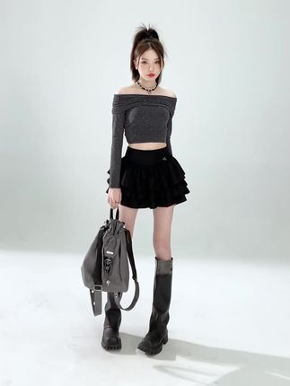 宝子们,这款鹿皮绒蛋糕蓬蓬短裙、显高显瘦显气质显腿长超迷人!#简约又性感的辣妹穿搭#穿出长腿美感