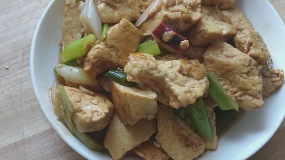 两块钱豆腐做一顿营养减脂的晚餐 ##冬瓜炖豆腐做法