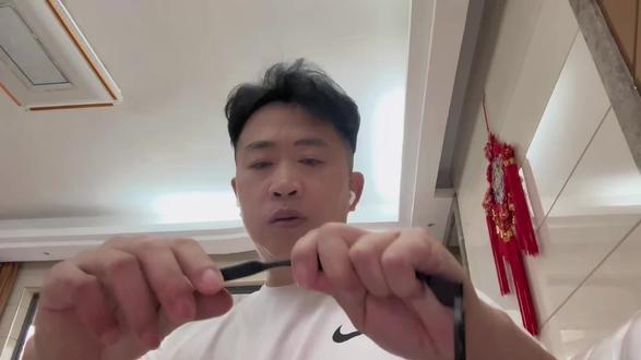 AI智能眼镜夸克S1如何换电?如新能源汽车一样的换电方法 #智能眼镜#智能眼镜换电 #AI智能眼镜配件 #亚马逊跨境电商#亚马逊选品 #源头实力厂家