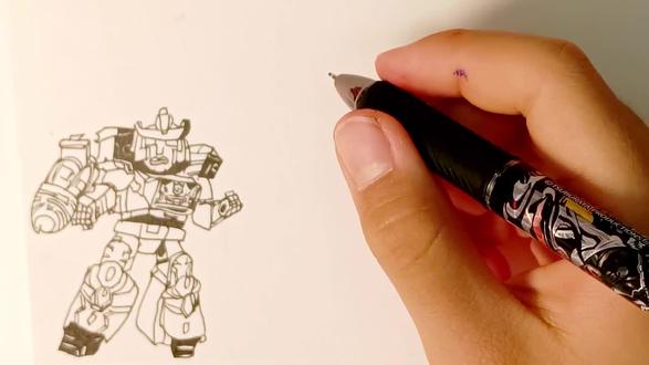 今天来画变形金刚人物,惊破天 #变形金刚 #惊破天 #威震天 #画画 #线描