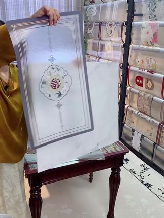 新中式中国结灰色,可搭配白色岩板灰色岩板桌哦~~ #新中式现代风 #防水防油桌垫 #餐桌防烫垫