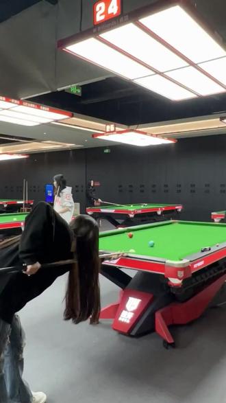 滨海六路惊现台球黑马!W 台球俱乐部成龙湾人气王,9.9 解锁新玩法,原价 49 现骨折!杆法丝滑,打完还能炫耀,这波血赚,快冲! (注意,叠加新人价后的价格是9.9元,团购价是15.9元;)#高档大气上档次 #跟着抖音去度假 #支持本地 #周末时光 #加油