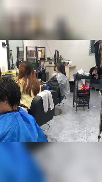 盱城街的宝子看过来!meet·造型放大招,39.8 元水光护理,原价 68!理发师似扫地僧,手法稳。提前约不排队。做完头发丝滑,好评榜上有名,冲! #探店加油 #我的真爱 #周末时光 #休闲度假 #靠谱商家