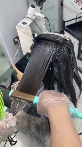 兄弟们,建设路H.造型太会整活!原价 50 的男士洗剪吹,现 19.88 拿下。老板边唠嗑边剪发,手起剪落,发型到位颜值翻倍,速冲! #三七分 #泡面头 #烫完头几个月剪头发 #好看的发型 #烫发推荐