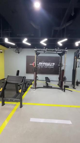 24 小时健身房咕鸽家开闸!熬夜党狂喜,白天没空,凌晨三点也能撸铁!30 天随到随练,扫码自助核销超快。原价 199,现 69 全包。随时随地自己当教练! #汗蒸后能健身吗 #网红健身打卡地 #健身房跑路了怎么办 #厨师开的健身房 #背卡训练