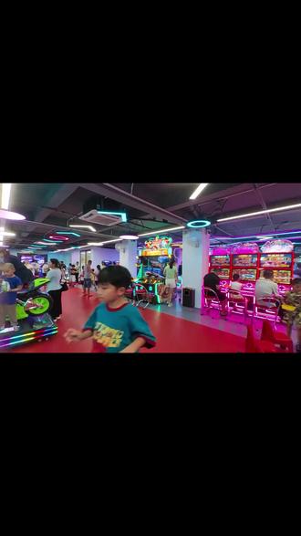 新城路星光游艺乐园,是快乐发电站!原百元的游戏币,现 49.8 元拿下,超划算!玩法新奇,抓娃娃、赛车超带感,隔壁小孩都馋哭,速冲! #糖玩 #舞力全开 #赛车手 #西西弗书店 #抖音玩乐攻略