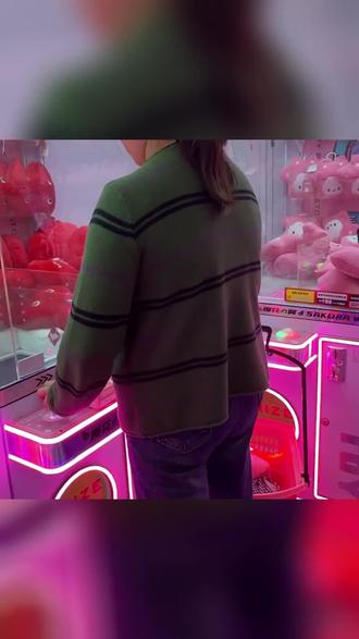 新年到,来樱花之翼开启快乐!500枚游戏币原价89元,现仅49.9元。灯光柔和,入选哈市游戏厅好评榜,抖音4.9分,周销涨1倍,快带家人来,左下角有更多优惠! (注意,叠加渠道专享后的价格是49.9元,团购价是65.4元;)#老夫的少女心 #毛绒抓娃娃 #抖音新春吃喝玩乐节 #潮玩抓娃娃机 #抓娃娃机家用