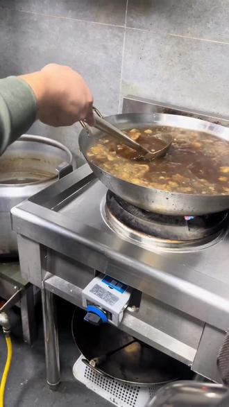 桂林街杨记炖牛肉团购,原31元套餐现23元!肉香入味,配小菜一绝,可堂食外带,速囤! (【退款规则】到店核销:随时可退,过期未核销自动退)#开店 #元和记牛肉火锅 #大碗牛肉怎么做 #清汤牛肉做法 #煲仔饭