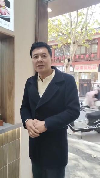 国庆路米饭侠,非遗颠勺炒出扬州炒饭,狮子头软嫩,69.8 享双倍快乐,速喊饭搭子打卡! (【退款规则】到店核销:随时可退,过期未核销自动退)#巨野美食 #素食餐厅 #必吃榜 #敦煌美食 #丝袜奶茶