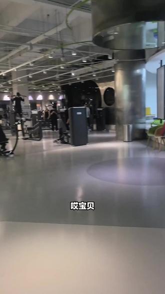 宝,莱肯健身放大招!原价 199 的 30 天自训卡现 169。有超大停车场,3 小时免费停。20 小时开放,练完还能免费冲澡,快囤,手慢无! #开店指南 #肥鹅健身房抖音版 #增重 #杨龙健身个人简介 #病没好的人能不能去健身