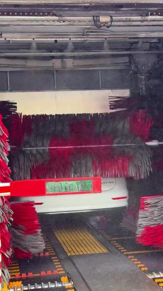 中国石化放大招,36.6 元洗四次车!原价 60 砍到骨折,自动洗车超干净,省时省力省钱,快踩油门薅羊毛! (注意,叠加立减后的价格是36.6元,团购价是46.6元;)#自助洗车攻略 #洗车机 #免擦洗车 #钣金喷漆 #堆积门