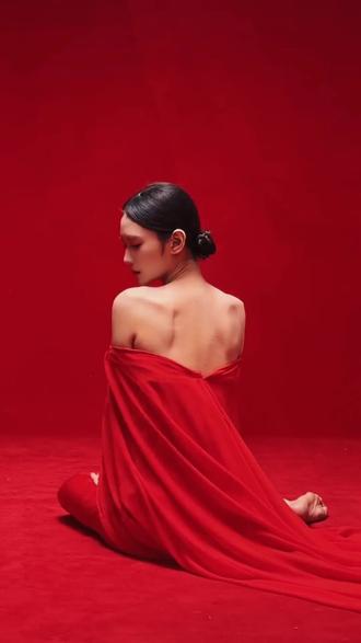 今天发现麦田摄影超适合拍照,4.9分、超2百条好评,是成长陪伴型企业。领证跟拍660元,底片全送、精修9张,多宴跟拍也底片全送,速团! #玛丽莲曼森和蒂塔婚纱照 #底片是什么意思 #平面拍摄 #儿童摄影技巧 #个人写真时尚