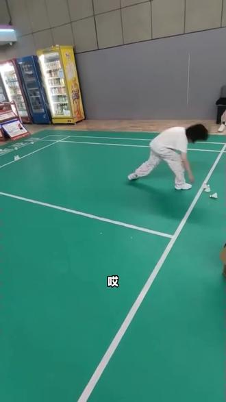 中体联爱羽动放大招,199元承包整月羽毛球快乐,原价399砍到低价,199畅打1小时,快约朋友来! #好店推荐 #去想去的地方 #散心之旅 #放松解压好去处 #跟着抖音去度假