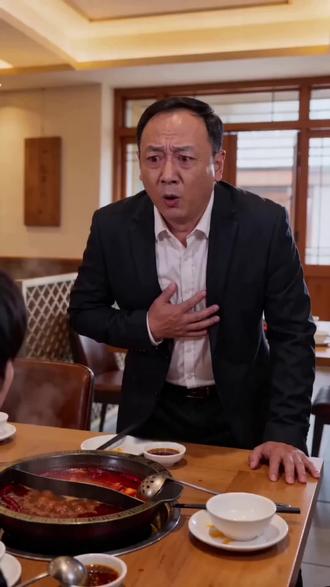 #短剧推荐 #ai短剧 厨师长带头罢工,我翻出祖传秘方