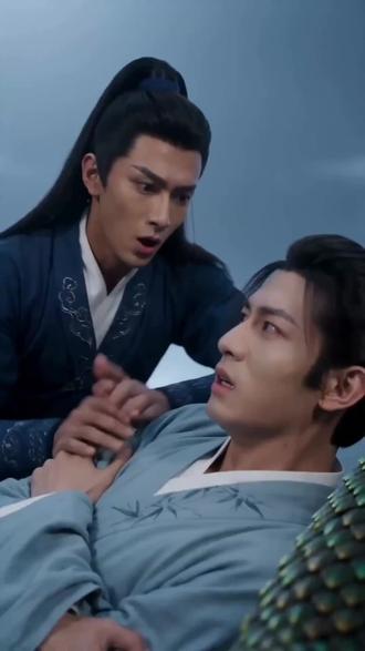 穿书成反派师尊,女扮男装温柔救赎,收服偏执恶徒,共度温情余生 穿书成反派师尊,女扮男装温柔救赎,收服偏执恶徒,共度温情余生。#恶毒师尊洗白手册 #抖音短剧新番计划 #因为一个片段看了整部剧 #一口气看完系列 #百亿剧好看计划