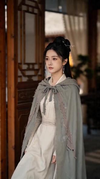 庶女入局:权倾大雍 相府庶女沈知微本想隐忍求生,却遭嫡母嫡姐迫害,生母惨死、弟弟被废,父亲冷漠无情。她决心复仇,与查案的大理寺少卿裴砚结盟,从后宅斗智斗勇,一步步揭开母亲死因,背后的军粮旧案与朝堂阴谋,最终手撕仇人、扳倒权相,从任人践踏的庶女逆袭为执掌棋局的强者。
#AI仿真人 #AI短剧 #AI漫剧 #短剧推荐 #古风