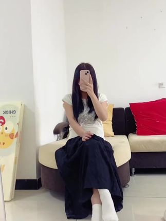 入秋的搭配  纯棉白袜子 #对镜拍 #不露脸系列 #白袜子