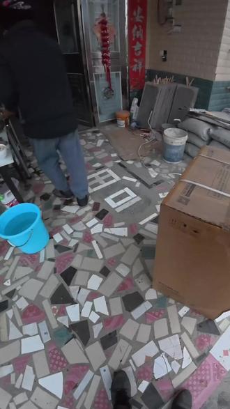 美的电热水器安装 带你沉浸式体验电热水器安装全过程#美的厨热服务#局部改造精琢新境#贴心至臻管家陪伴#极速售后#无忧服务包