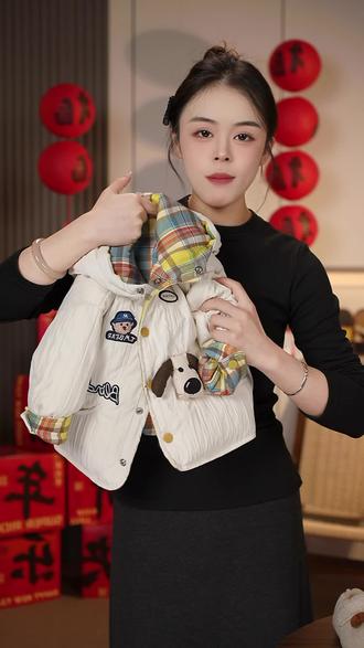 让宝宝穿上新衣服 一起迎接新的一年!#童装 #萌娃穿搭 #穿搭 #冬季搭配 #宝妈推荐