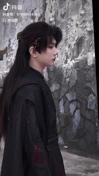 郝熠然-东风志 很久很久没有听这首歌了-aki阿杰唱的 东风志
突然觉得很适配郝熠然
#云旗 #郝熠然