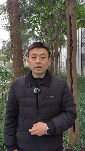 如何让家里WiFi信号变得更好? 别再为WiFi抓狂啦!选对位置+分清频段,全屋信号满格,追剧游戏超顺畅~
#运营商 #wifi信号 #光纤通信 #fttr全光纤组网 #穿线大哥