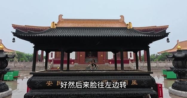 踏入宝莲寺,凡尘琐事皆止步,心安便是归处 古寺藏清幽,钟声涤俗愁,此间岁月皆温柔#宝莲寺