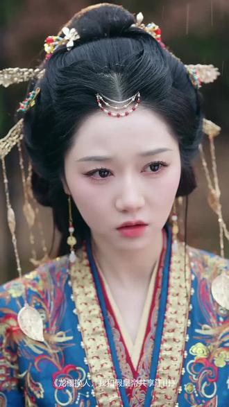 #短剧推荐#龙榻换人,我和假皇帝共享江山