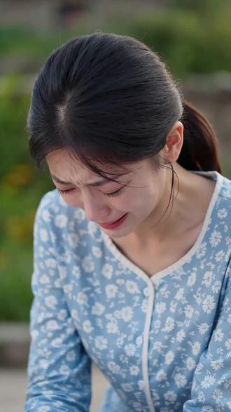苦命孤女替妹出嫁,婆婆护、丈夫宠,旺家旺运,逆袭成全村最幸福媳妇!#漫剧 #漫剧推荐 #团宠 #甜宠 #年代