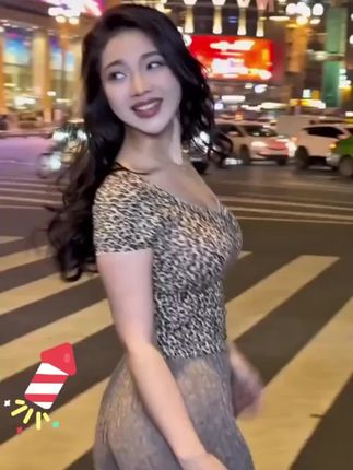 不要再穿老土的鞋子了,今年流行这样的休闲鞋,显高,舒适透气
