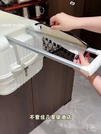 早知道有这种便携折叠衣架,我就不会用酒店衣架了